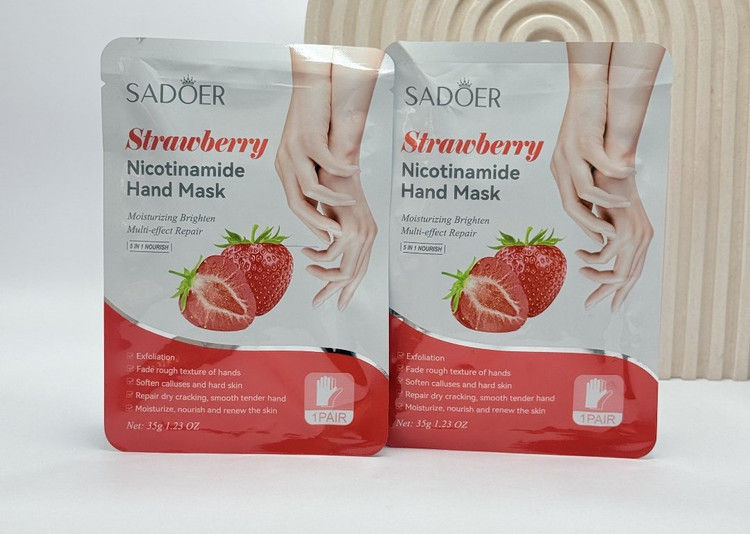 ماسک دست ورقه ای توت فرنگی سادور SADOER