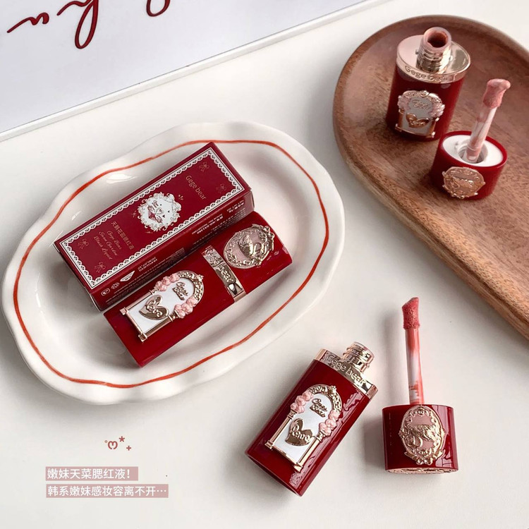 رژگونه سلطنتی 1380 طرح فلاورنوز GeGe Bear