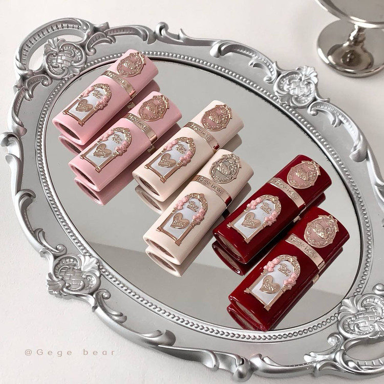 رژگونه سلطنتی 1380 طرح فلاورنوز GeGe Bear