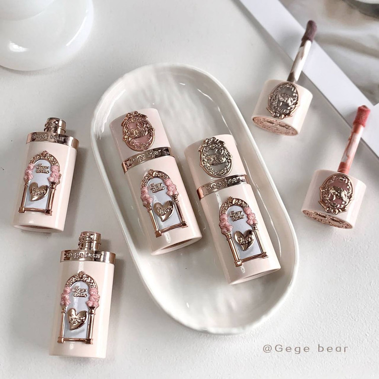 رژگونه سلطنتی 1380 طرح فلاورنوز GeGe Bear
